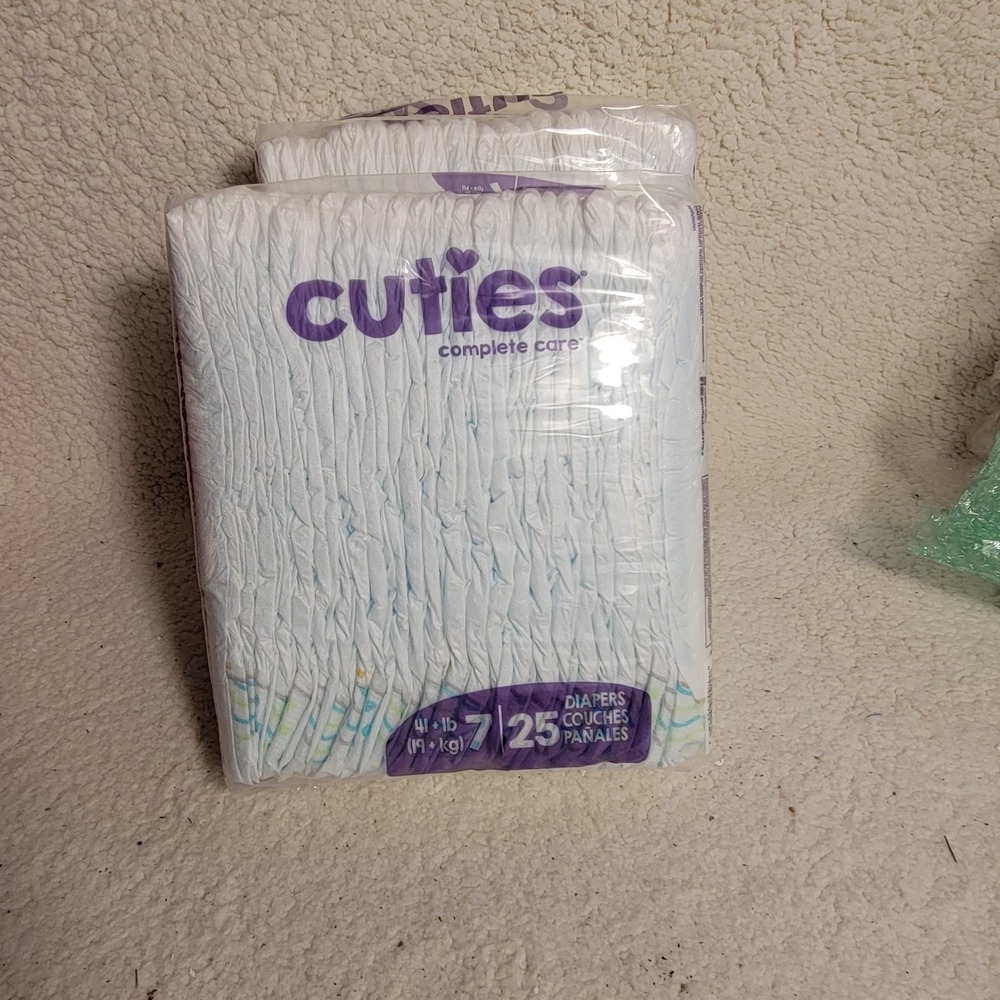 Cuties Complete Care Diapers Unisex‎ Size 7 41+ lbs 25 Count White NEW Baby Care